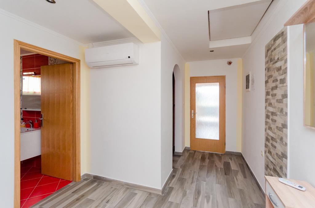 Apartments Rajka 로파르 외부 사진